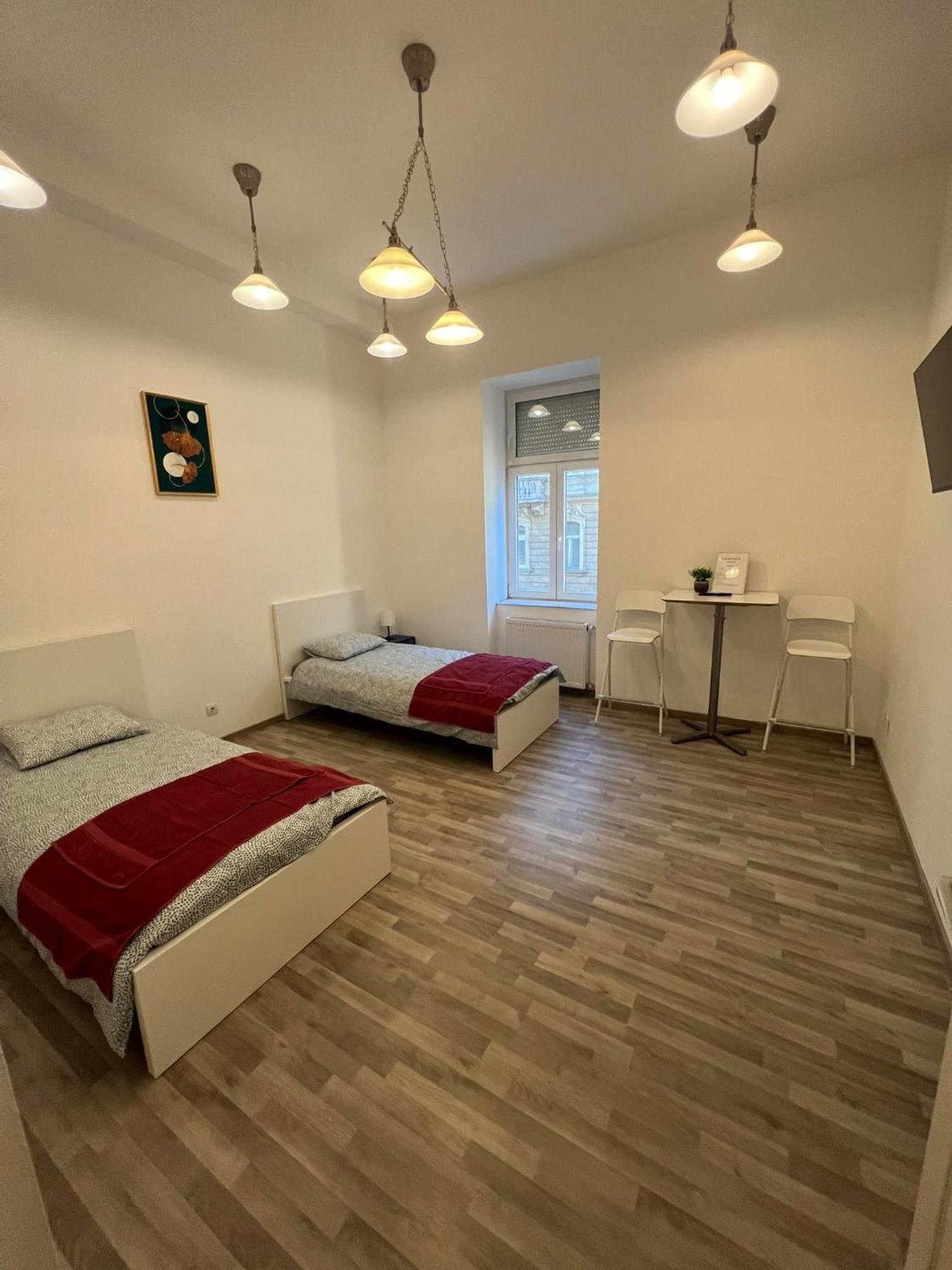 Goldensun Apartment Budapest Exterior photo